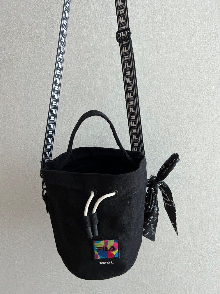 Fila idol bucket clearance bag