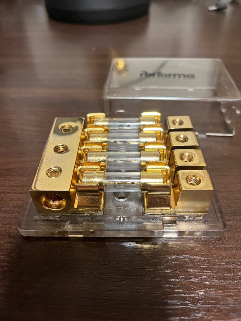 Car audio fuse box included fuses 1 to 4 out, Car Accessories