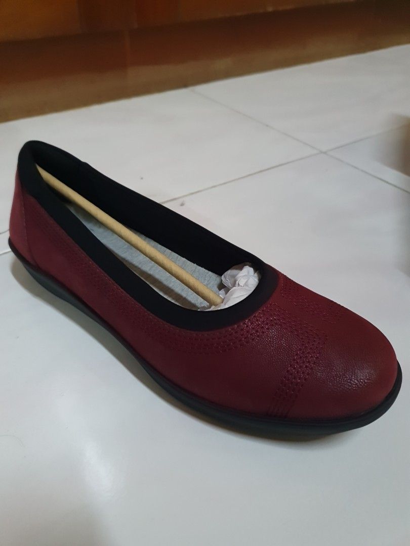 Clarks top ayla low