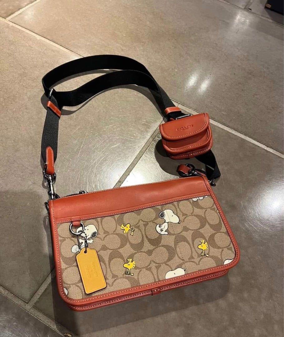 Coach X peanut (Category: Luxury Bags & Wallets) located in Manila. Submitted by sl.collections (Listing ID 1203437190, Image 3). Description: With dustbag With paperbag .