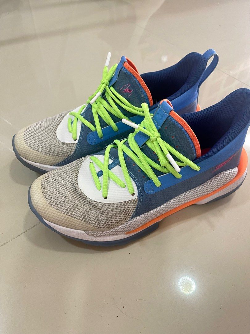 Curry 7 Super Soaker Christmas Men s Fashion Footwear Sneakers