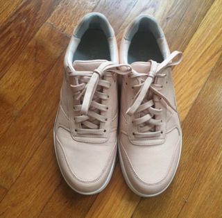 (Category: ) located in . Submitted by alexab (Listing ID 1203327109, Image 1). Description: .
