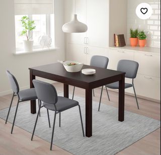 Extendable Dining table