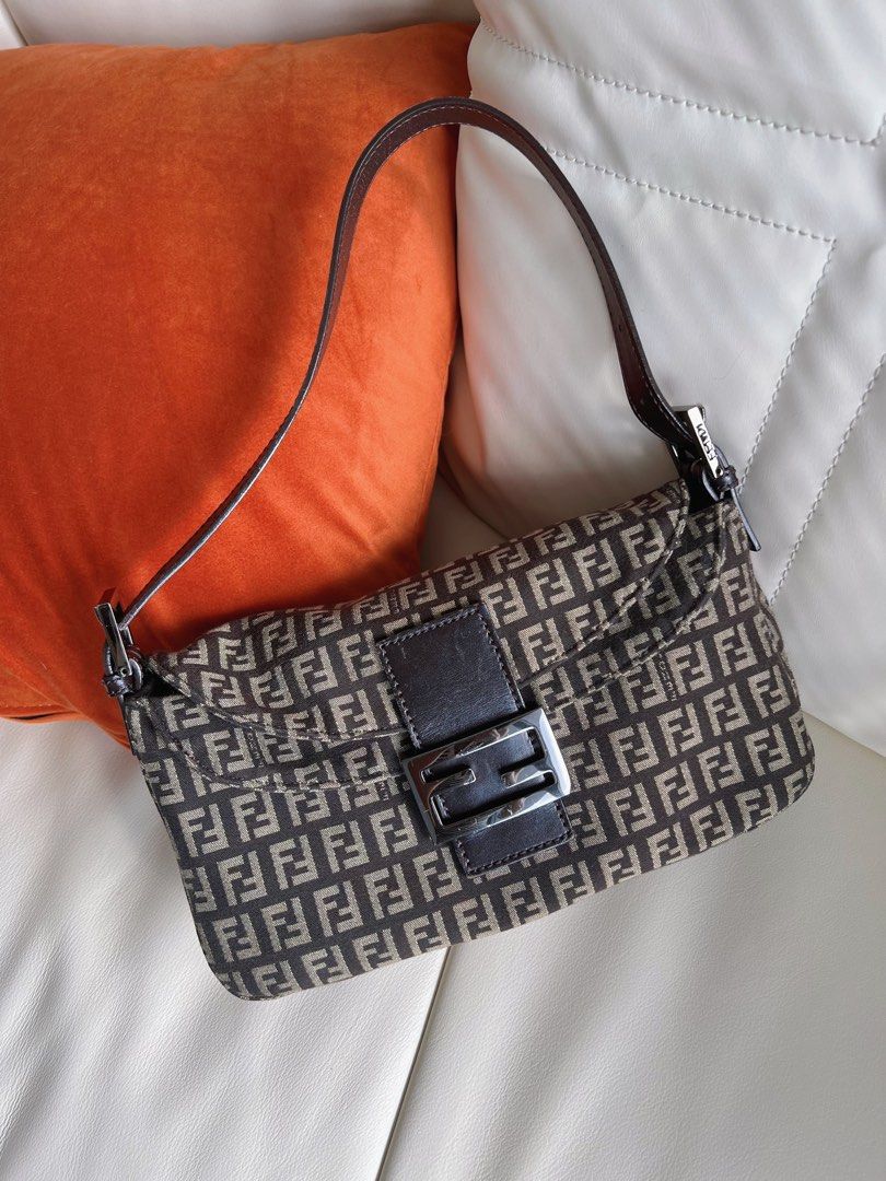 fendi clutch sale