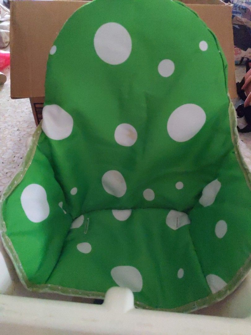 FOC Ikea high chair with tray and legs and Bath Tub, Babies & Kids