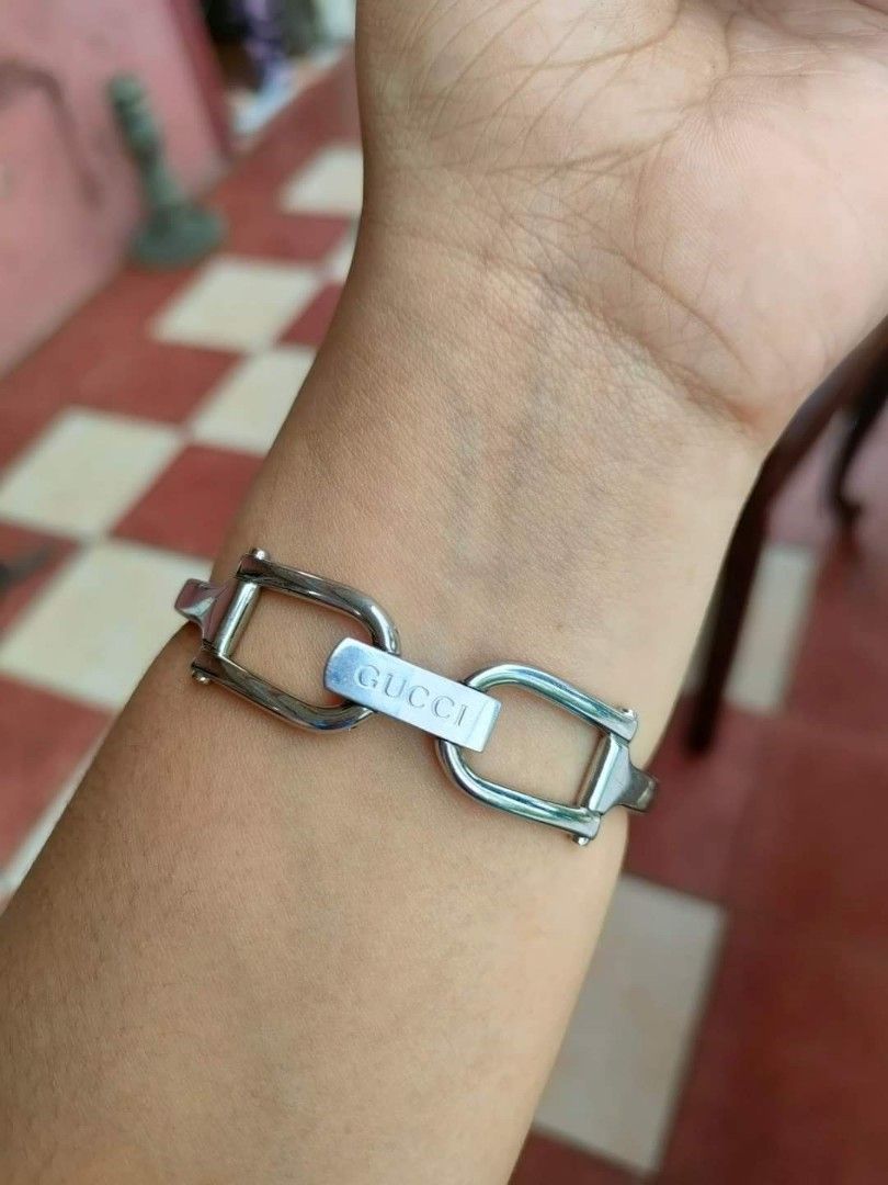 Gucci watch (Category: Luxury Watches) located in Tagum. Submitted by cathsuesurplus (Listing ID 1203474295, Image 3). Description: GUCCI Horsebit Bangle Watch PRELOVE ♥️ 1500L series 13k.