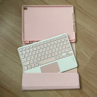 Ipad 7th/8th gen Case with Keyboard and Touchpad