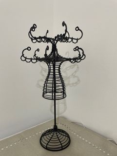 (Category: ) located in . Submitted by Relovegoods (Listing ID 1203356801, Image 1). Description: .