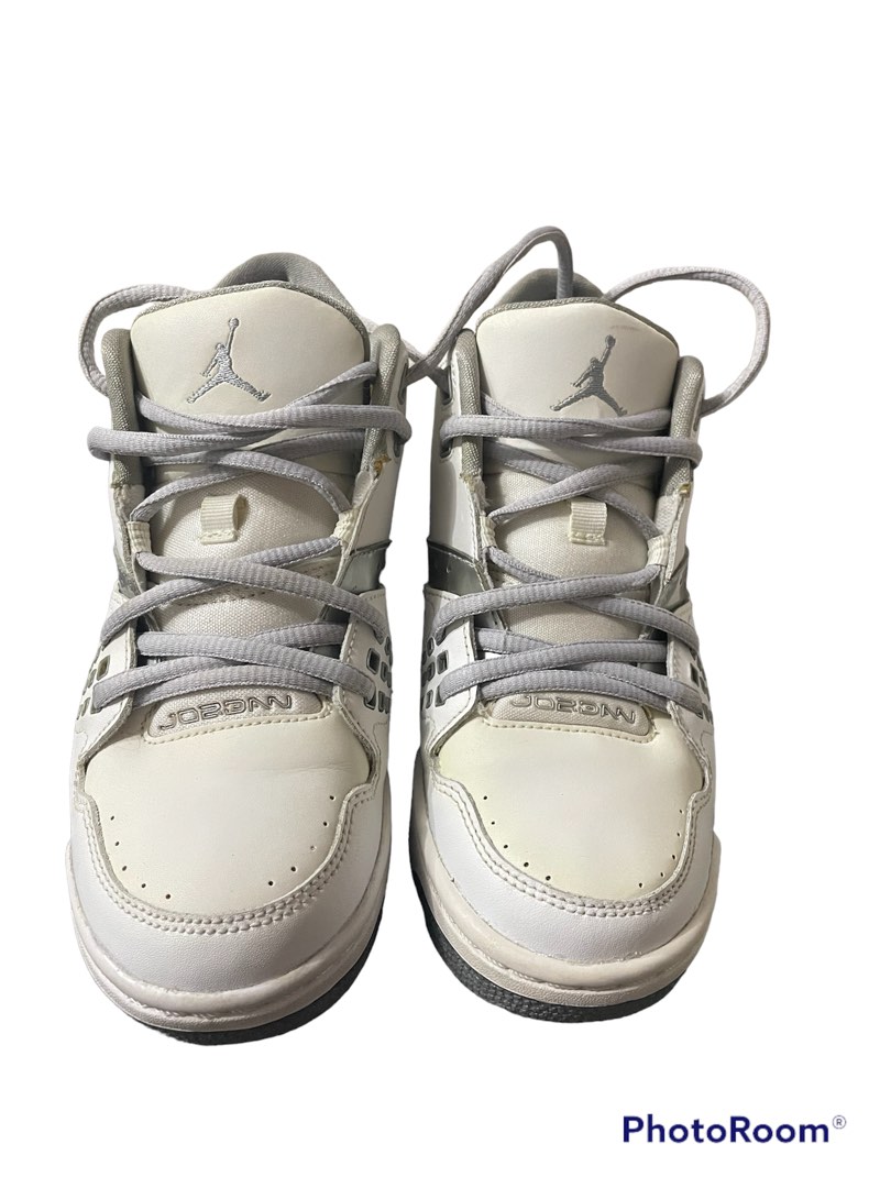 buy jordan flight 23