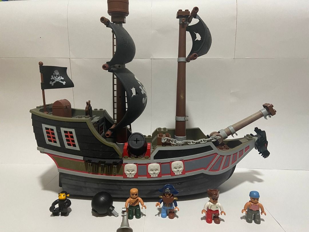 Lego DUPLO Pirate Ship Set 7880