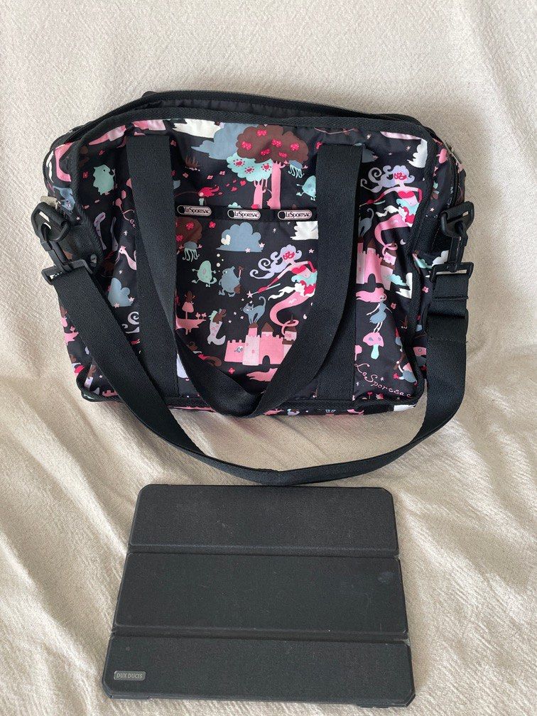 LeSportsac Laptop Bag 17", Women's Fashion, Bags & Wallets, Shoulder