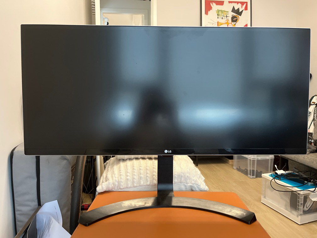 LG 34” ultrawide monitor with thunderbolt, 電腦&科技, 電腦周邊及配件, 電子屏幕 - Carousell