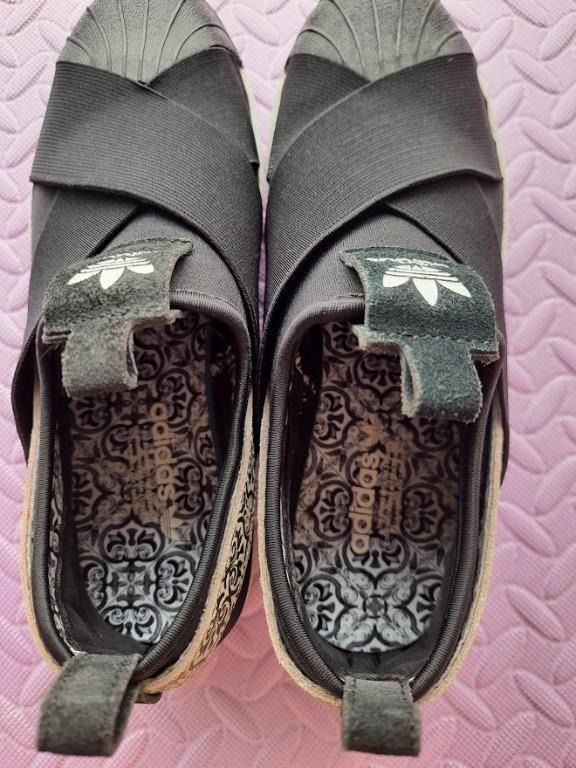 Adidas superstar slip on by9142 top
