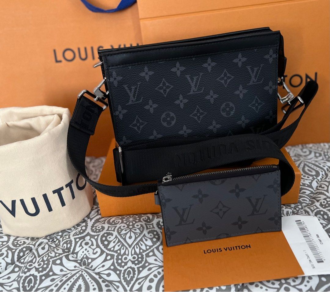Louis Vuitton Gaston Wearable Wallet
