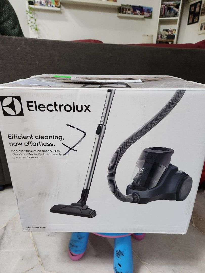 [Lucky Draw] Bagless Electrolux Vacuum, TV & Home Appliances, Vacuum
