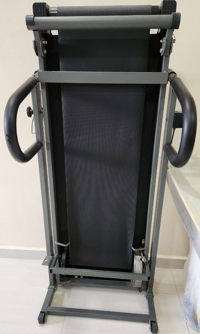 Aibi Manual Treadmill, Sports Equipment, Other Sports Equipment and