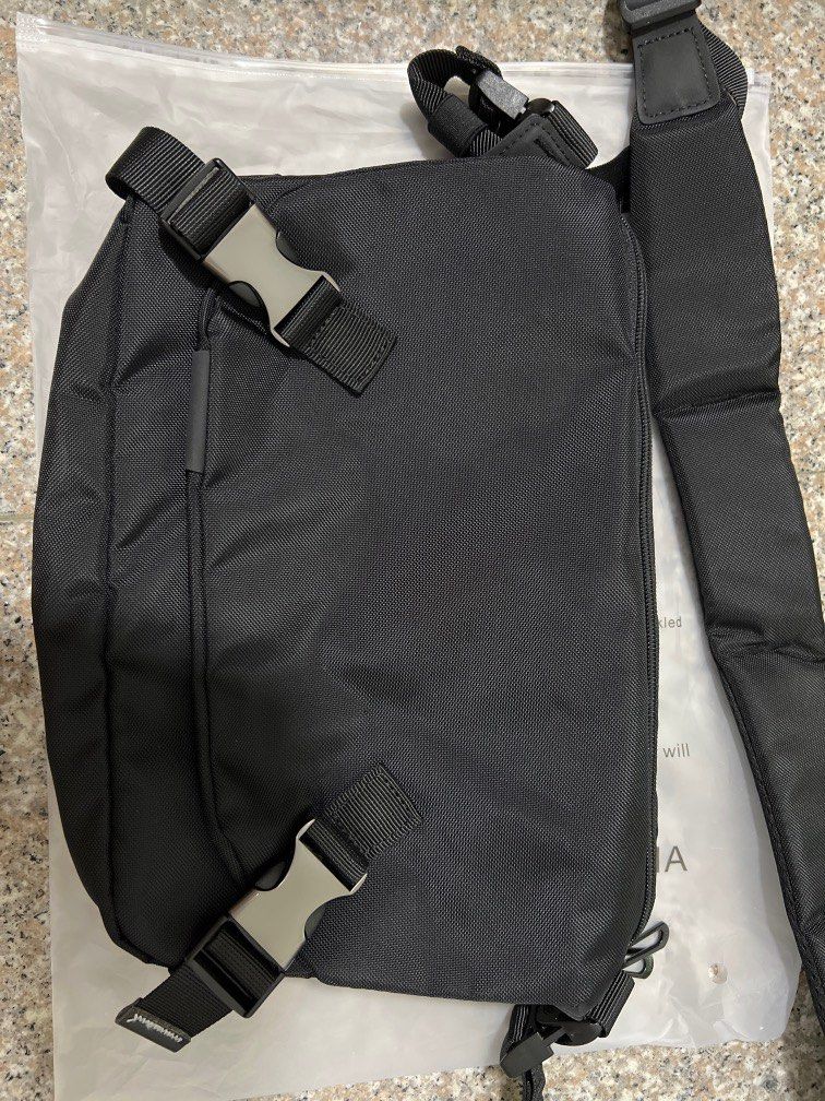 MARK RYDEN Messenger Bag Men Sling Bag Men Shoulder Bag Fit 11 inch Ipad YKK Zipper Water