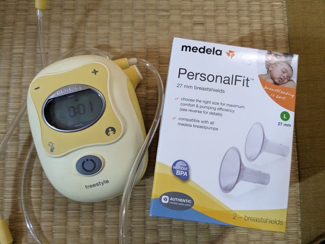 Medela Freestyle Pump, Charger and Shields, Babies & Kids, Nursing & Feeding, Breastfeeding