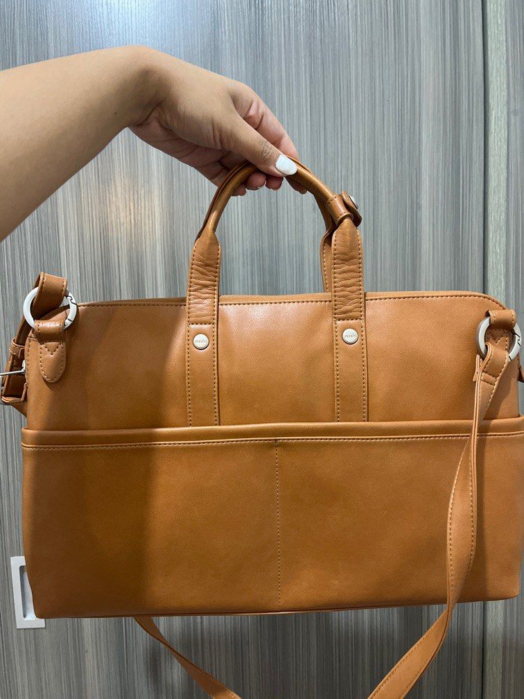 Moshi leather bag 2025