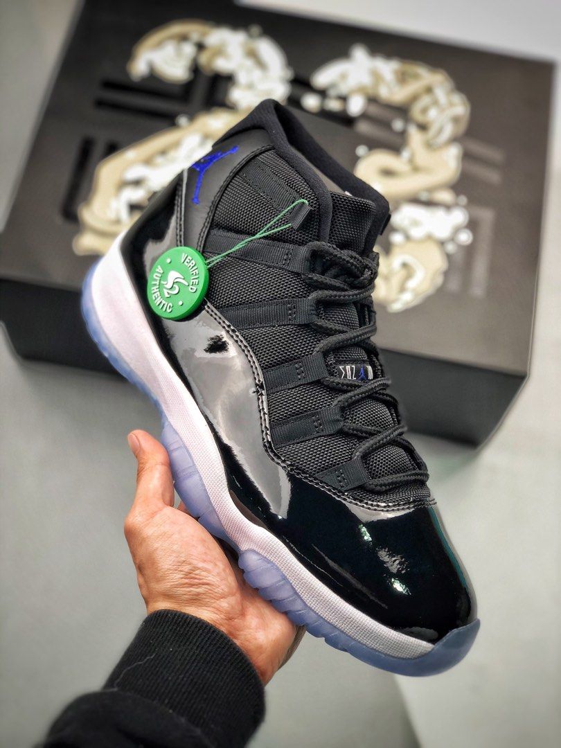 Space jam retro jordan online 12s