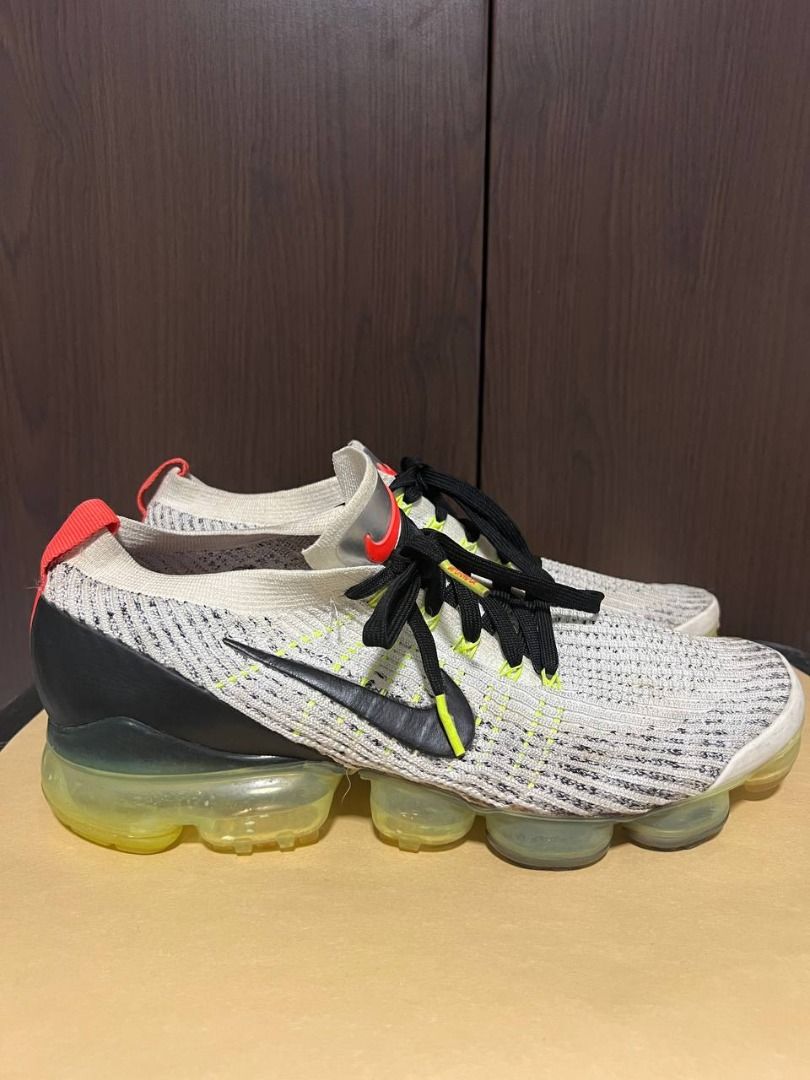 Nike vapormax flyknit on sale neon