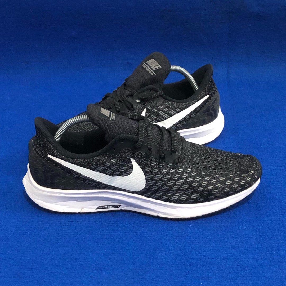 Nike Air Zoom Pegasus 35 Black Fesyen Pria Sepatu Sneakers di