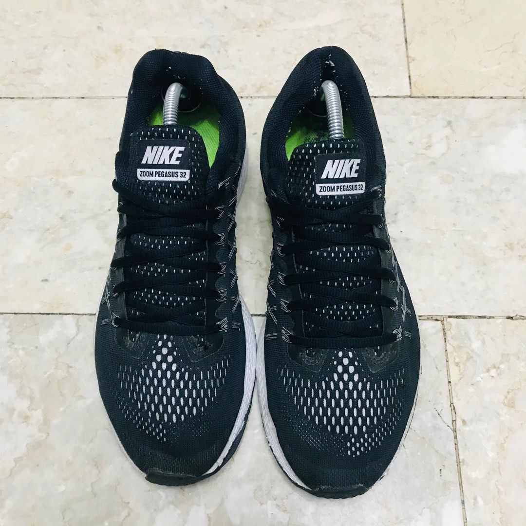 nike zoom pegasus 32 black