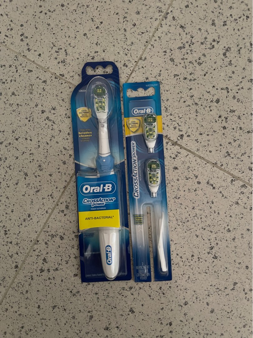Lot De 2 Brosses à Dents Oral-B Cross Action Power Soft + 2 Têtes De Rechange - Neuf Sous Emballage - Poils Souples