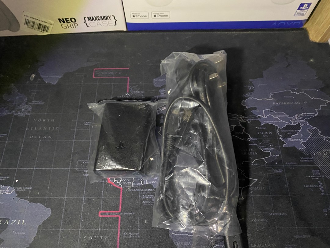 Original ps vita charger for slim, Video Gaming, Gaming Accessories