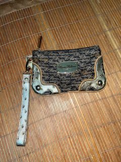 (Category: ) located in . Submitted by fkedash.preloved (Listing ID 1203509750, Image 1). Description: .