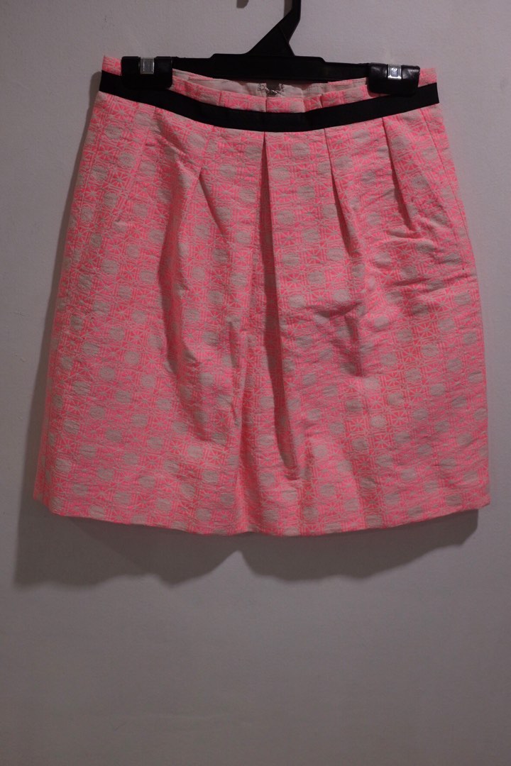 Neon Pink Skirt, Women's Fashion, Bottoms, Skirts on Carousell