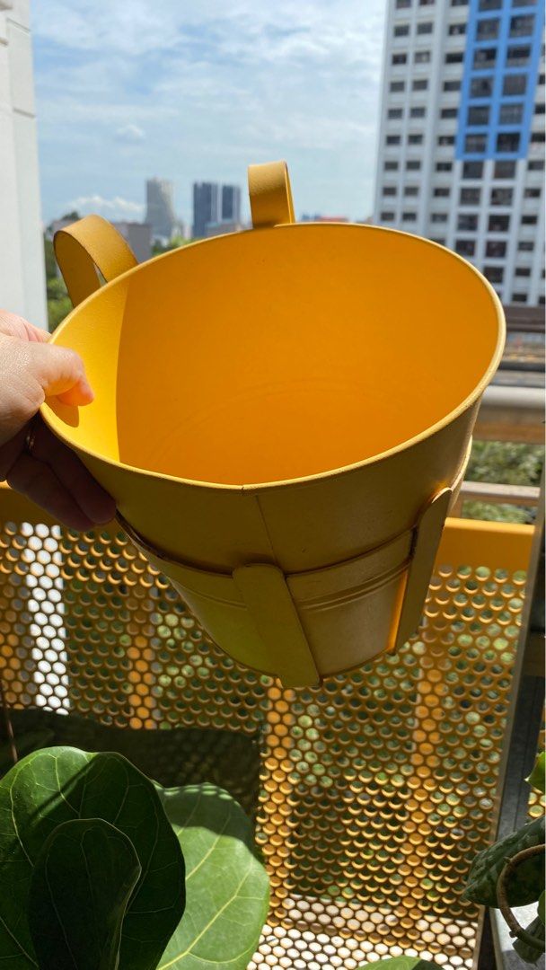 pots hanging, Furniture & Home Living, Gardening, Pots & Planters on