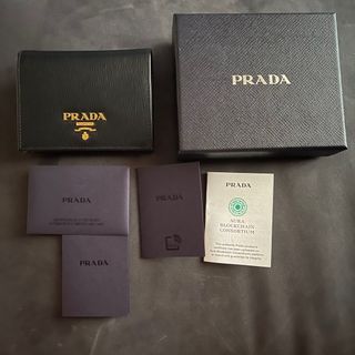 Prada Vitello Grain Leather Card Holder Cipria Beige Gold Logo