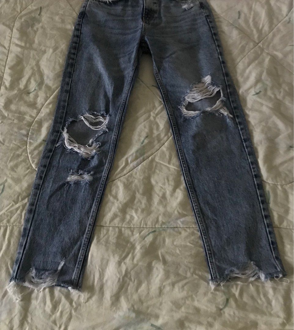 PULL&BEAR RIPPED MOM - Straight leg jeans - light blue denim/light