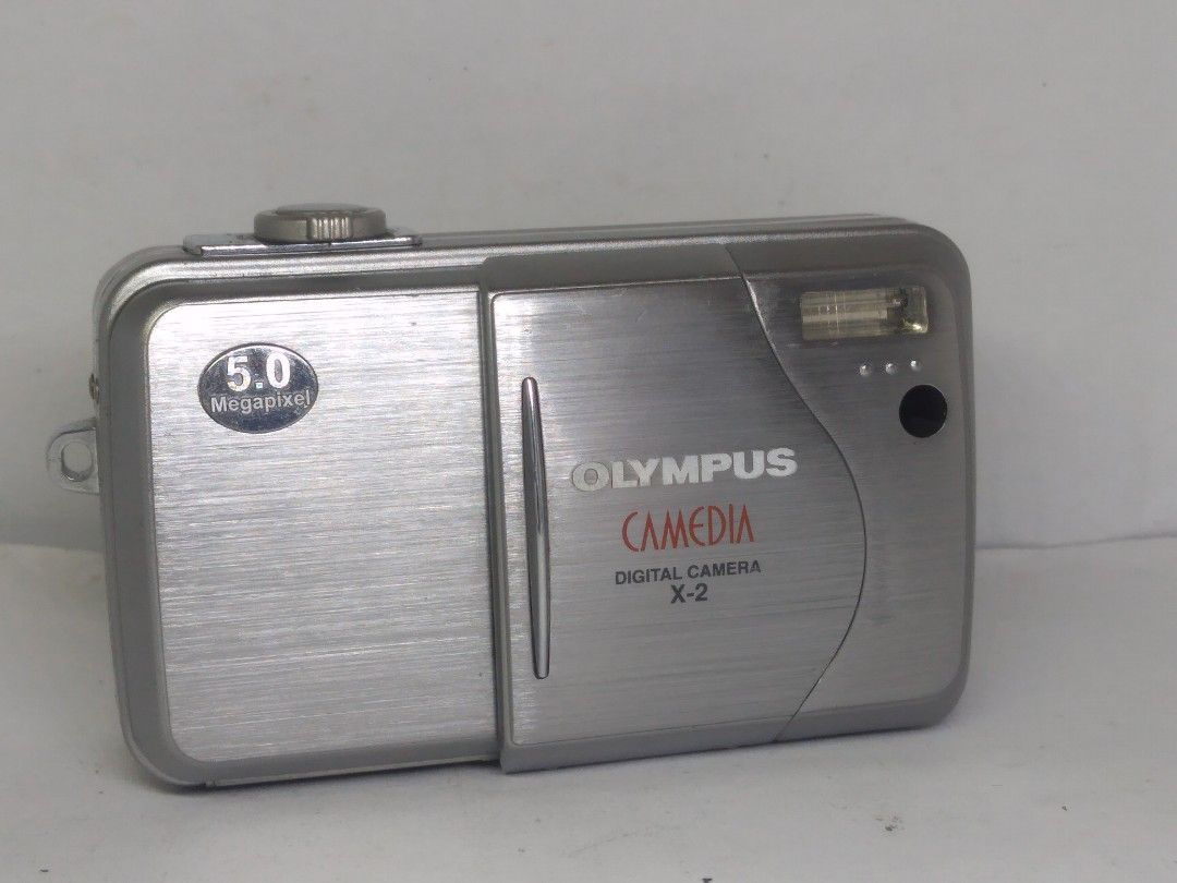 OLYMPUS CAMEDIA X-2