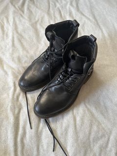 Saks Fifth Avenue Boots