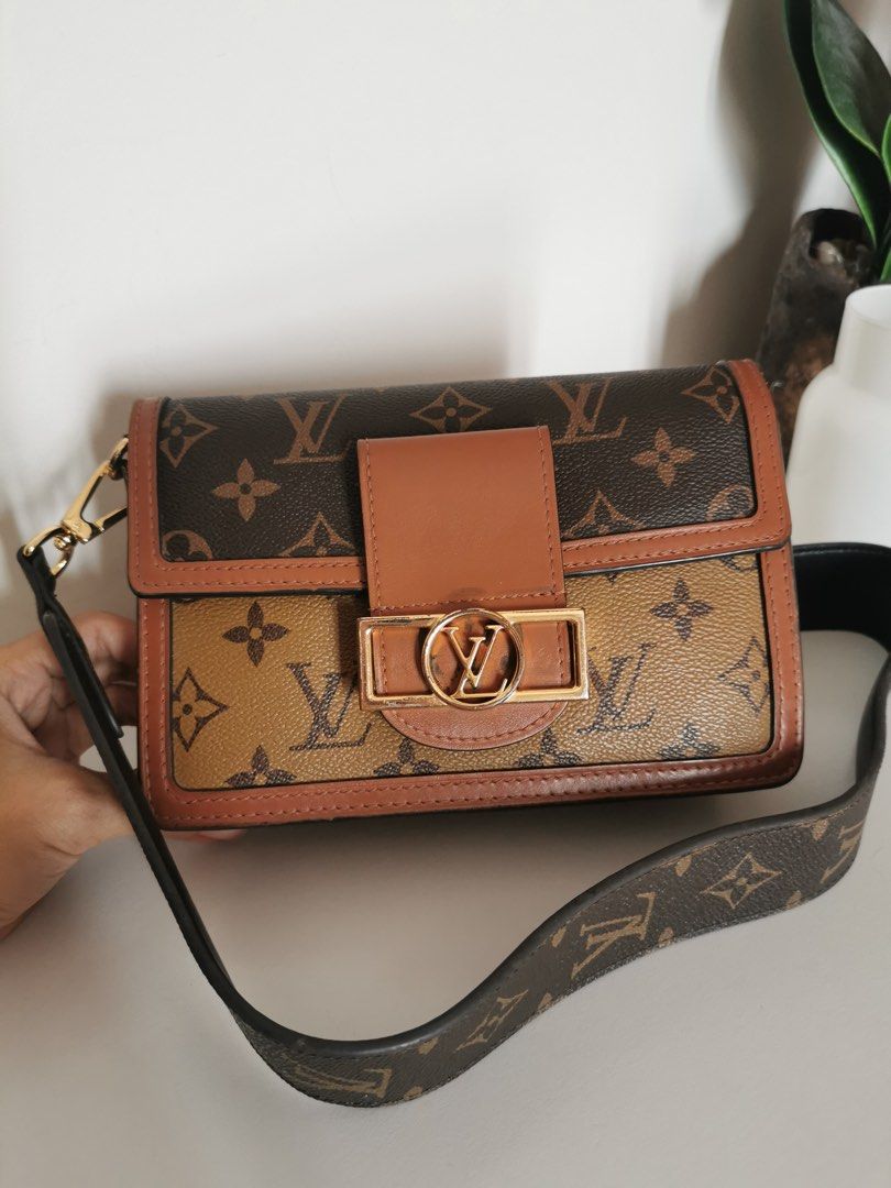 Lv mini crossbody best sale