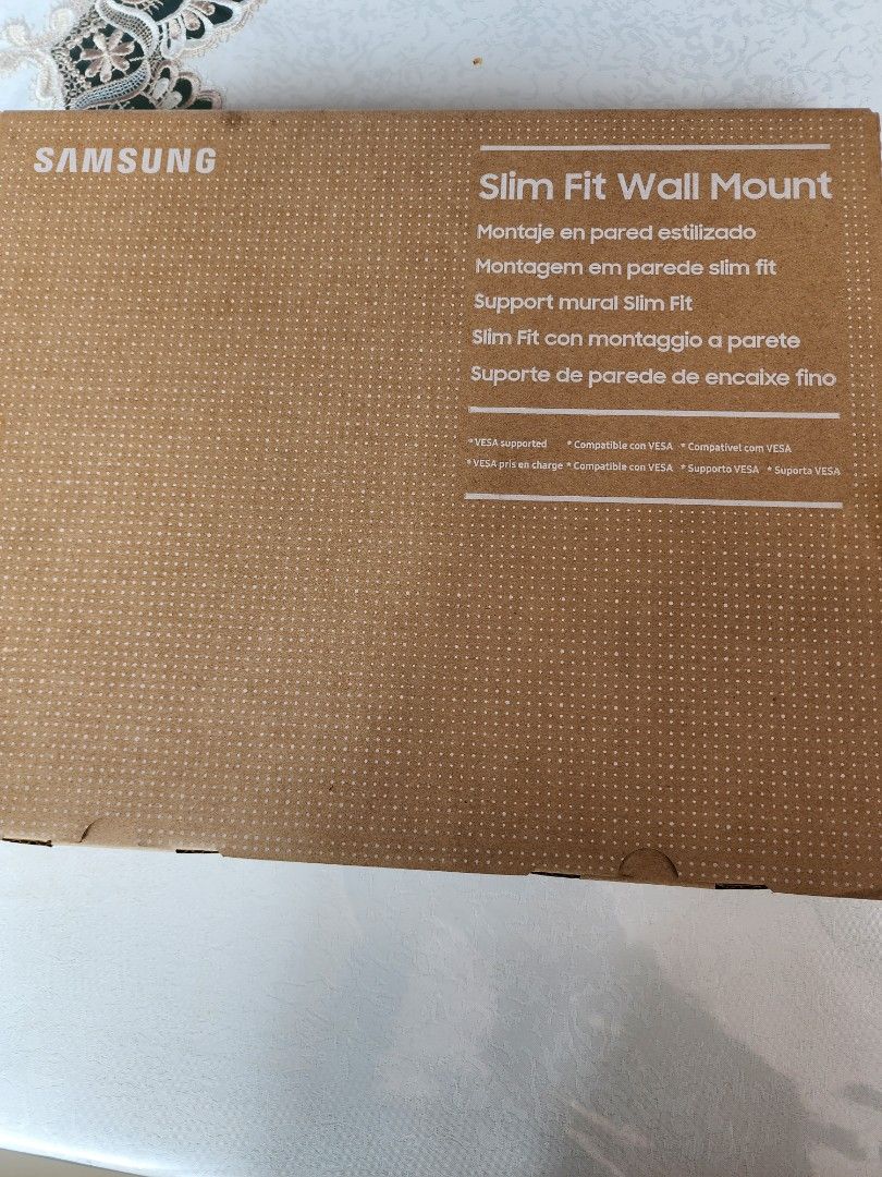 SAMSUNG slim fit wall mount TV Home Appliances TV Entertainment