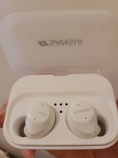 （分類：）位於 。 由 snkzstore 提交（商品編號 1203482704，圖片 1）。簡介： 。