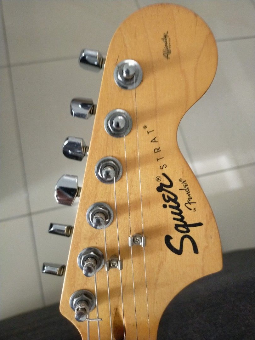 Second hand store electric guitar