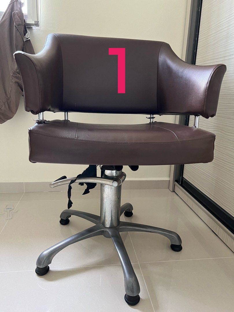 Selling used salon chairs, Furniture & Home Living, Furniture, Chairs