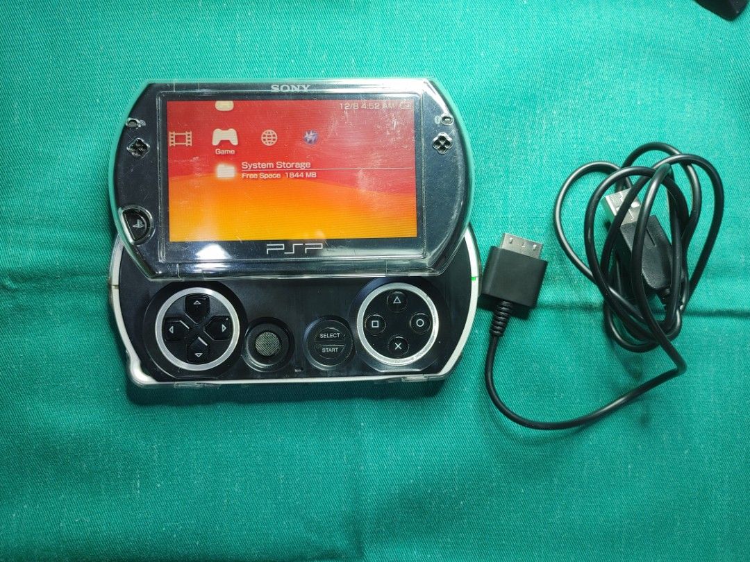 Sony PSP Go - Video - CNET