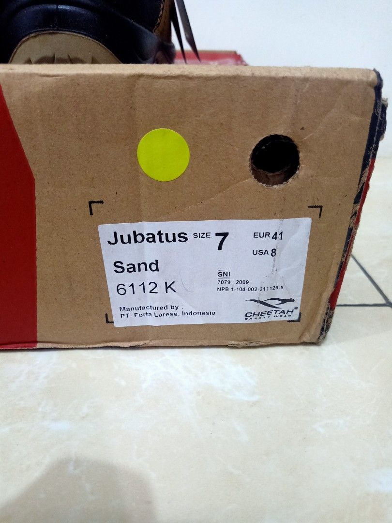 sepatu safety cheetah adv, Men's Fashion, Men's Footwear, Boots on
