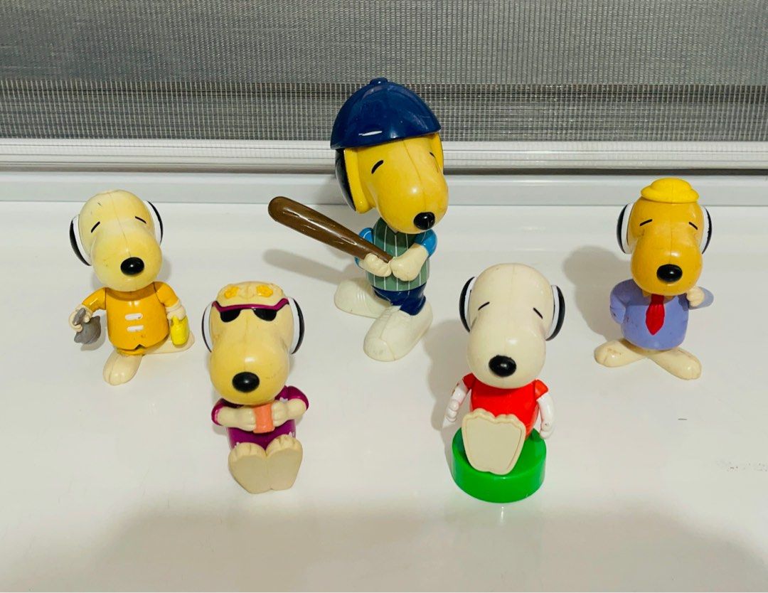 Snoopy Collectibles, Hobbies & Toys, Toys & Games on Carousell