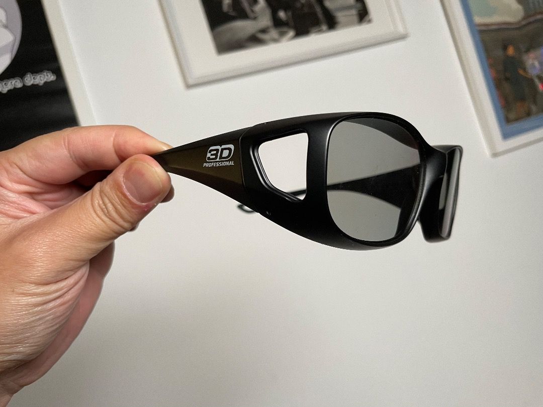 Panasonic 3D Monitor glasses, Men's Fashion, Watches & Accessories