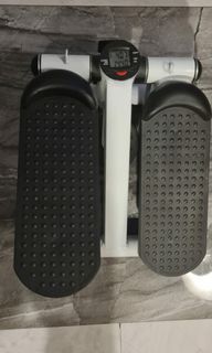 Stepping Exercise Machine