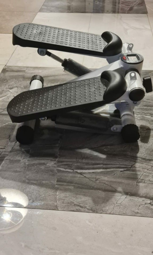 Stepping Exercise Machine, Sports Equipment, Exercise & Fitness, Cardio