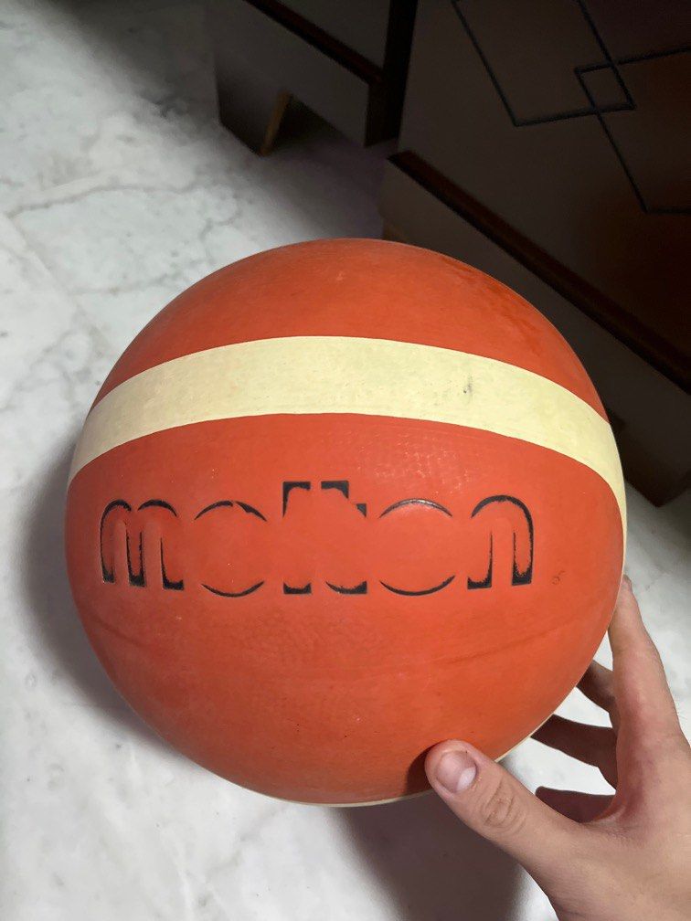 Used molten basketball, very smooth, Sports Equipment, Sports