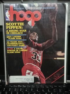 VINTAGE 90'S NBA HOOP MAGAZINE