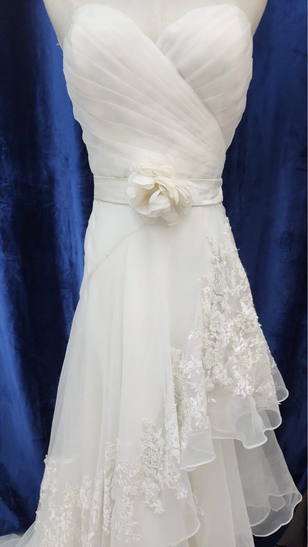 Wedding gown hotsell resale sites